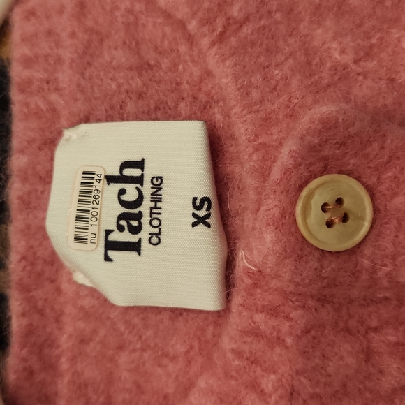 Pink Dalia Button-Up Crop Sweater - Picture 6 of 13